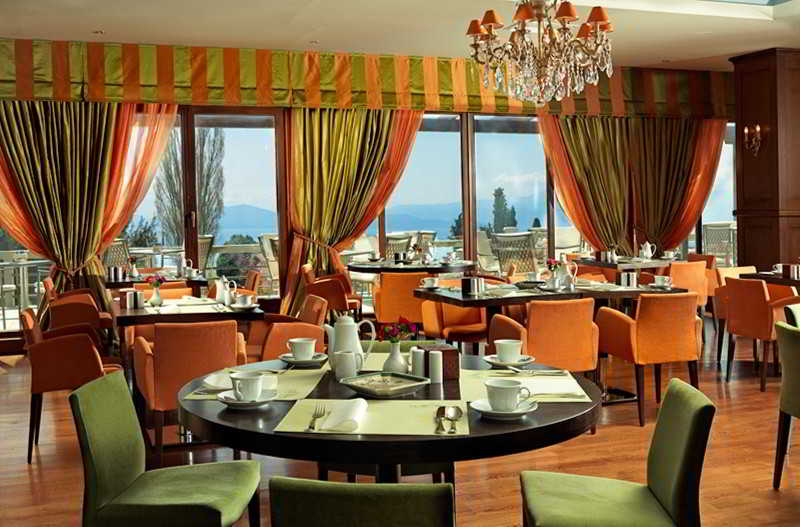 هتل Xenia Palace Portaria