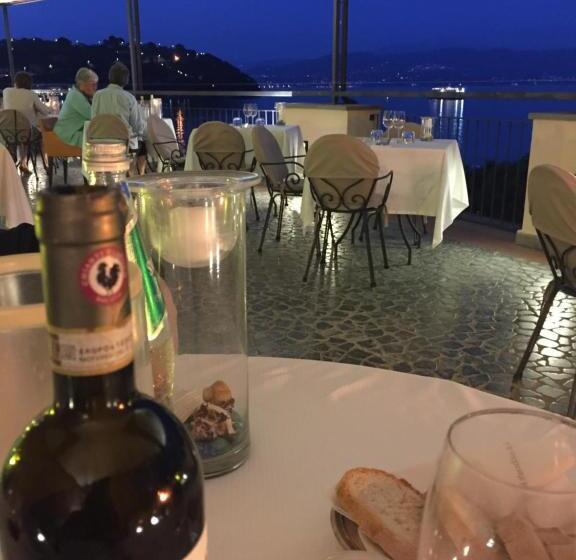 هتل Albergo Ristorante Paradiso