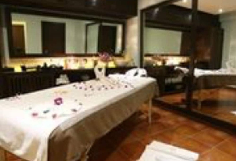 هتل Deltin Suites