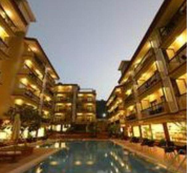 هتل Deltin Suites