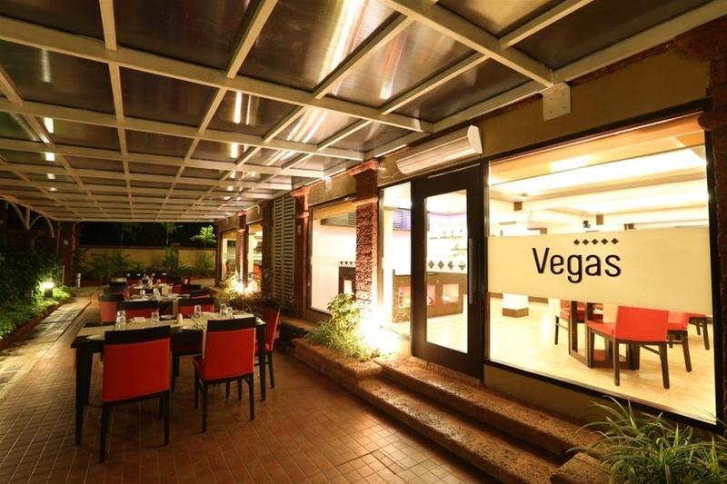 هتل Deltin Suites