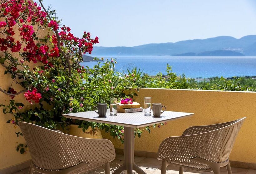 هتل Elounda Heights