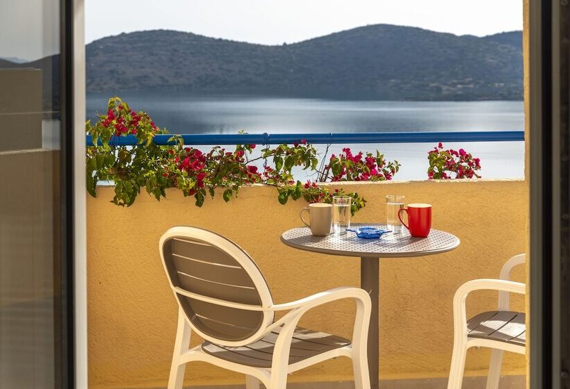 هتل Elounda Heights