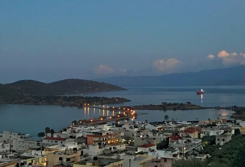 هتل Elounda Heights
