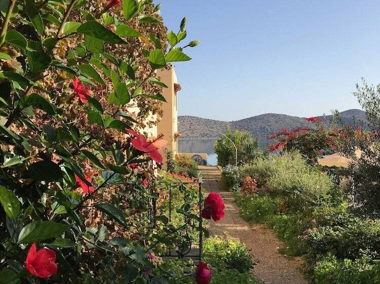 هتل Elounda Heights