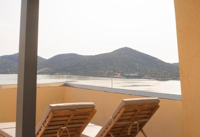 هتل Elounda Heights