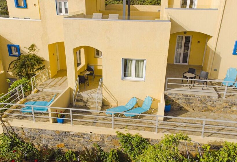 هتل Elounda Heights