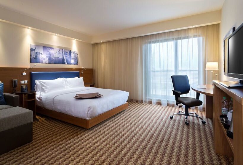 هتل Hampton By Hilton Gdansk Airport