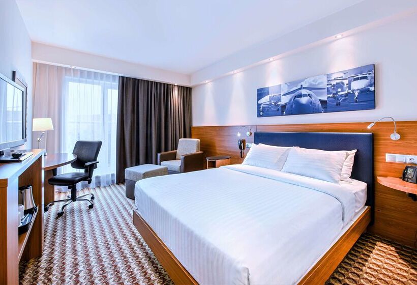 Hotel Hampton By Hilton Warsaw Airport