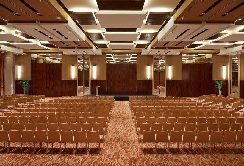 هتل Hyatt Regency Qingdao