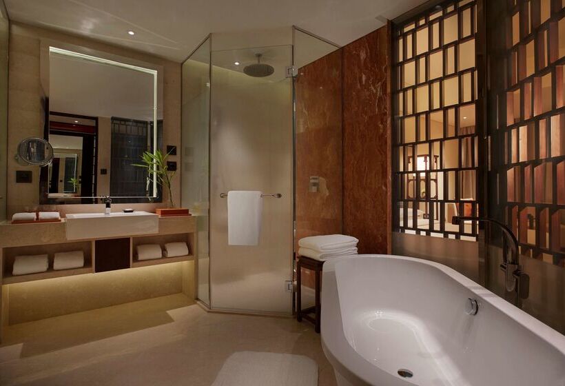 هتل Hyatt Regency Qingdao