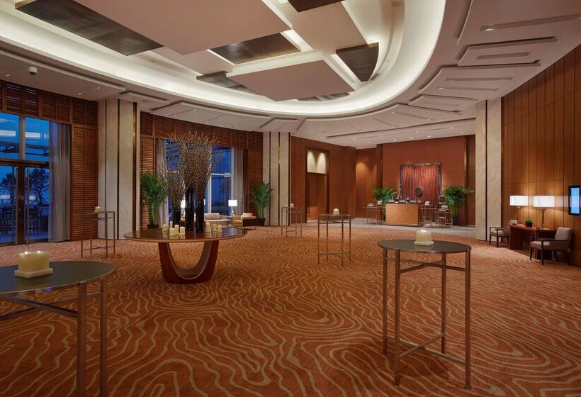 هتل Hyatt Regency Qingdao