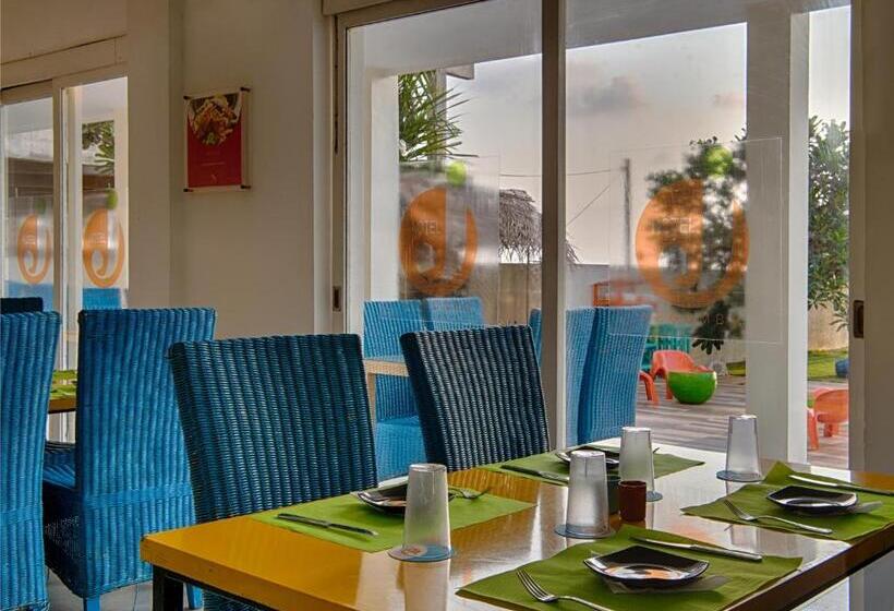 Fotos del hotel J Negombo:  13