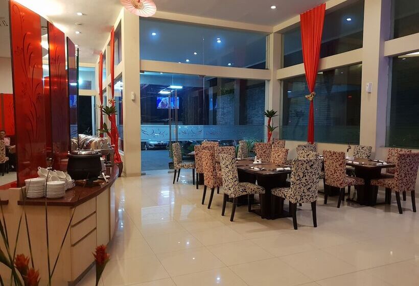 בית מלון כפרי Scarlet Kebon Kawung