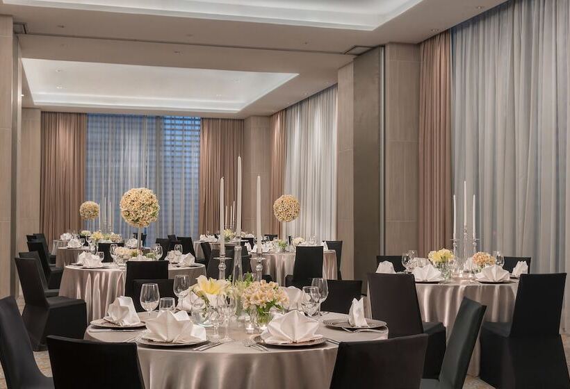 Fotos del hotel Seda Bonifacio Global City  Multiple Use:  11