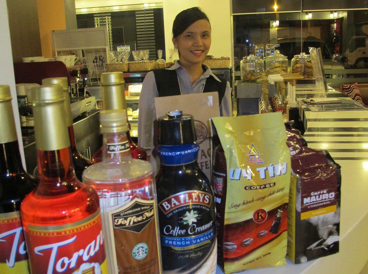 ホテル The Metropolis Suites Davao