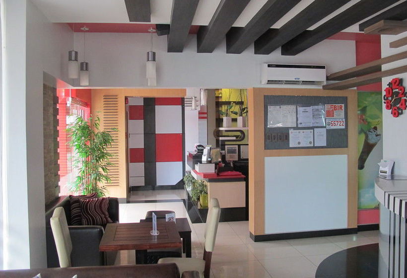ホテル The Metropolis Suites Davao