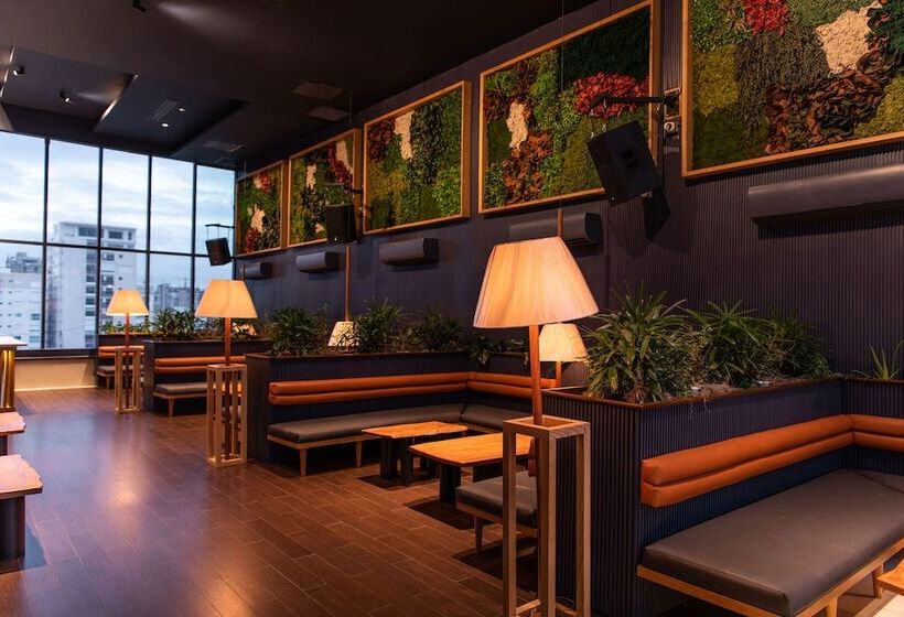 Fotos del hotel Weston Suites:  18