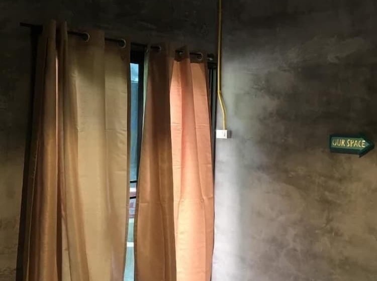 فندق Beachbox Kohchang