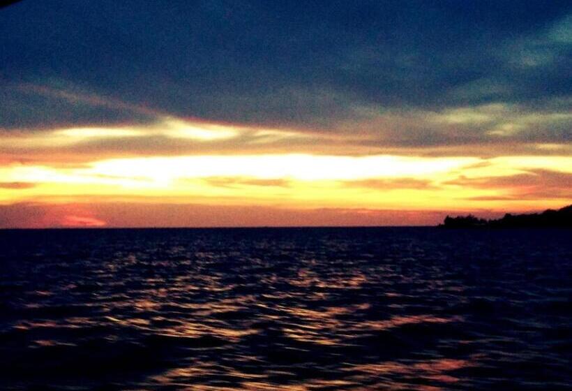 هتل Blessed Residence Koh Chang