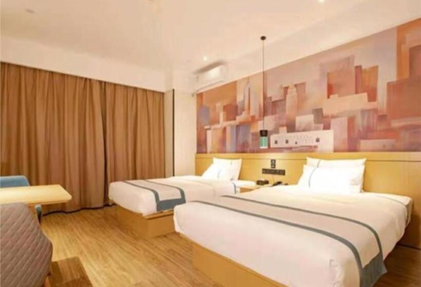 Отель City Comfort Inn Haikou Zhongjie Road Walking Street
