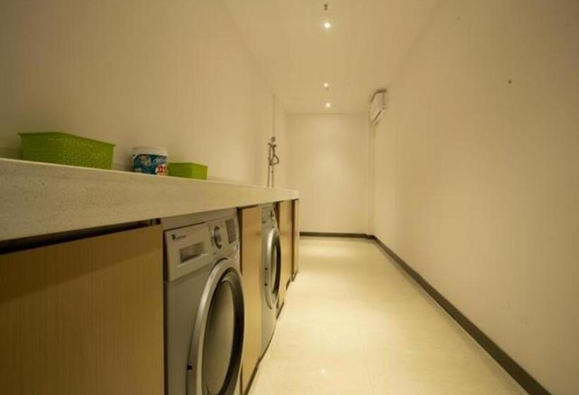 هتل City Comfort Inn Huanggang Luotian Yishui Waitan