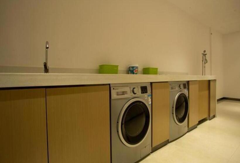 هتل City Comfort Inn Huanggang Luotian Yishui Waitan