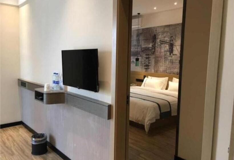 هتل City Comfort Inn Huanggang Luotian Yishui Waitan