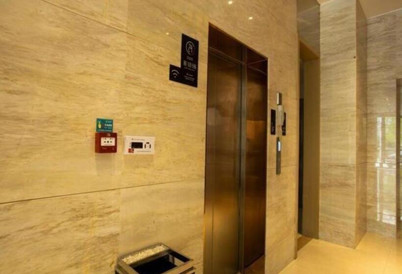 هتل City Comfort Inn Huanggang Luotian Yishui Waitan