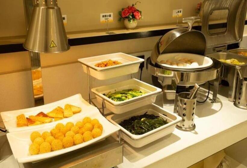 هتل City Comfort Inn Huanggang Luotian Yishui Waitan