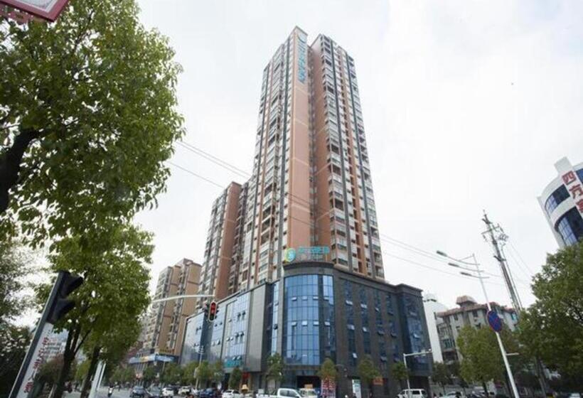 هتل City Comfort Inn Huanggang Luotian Yishui Waitan