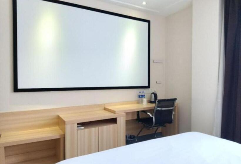 Отель City Comfort Inn Wuhan Jianghan Road Pedestrian Street Metro Station
