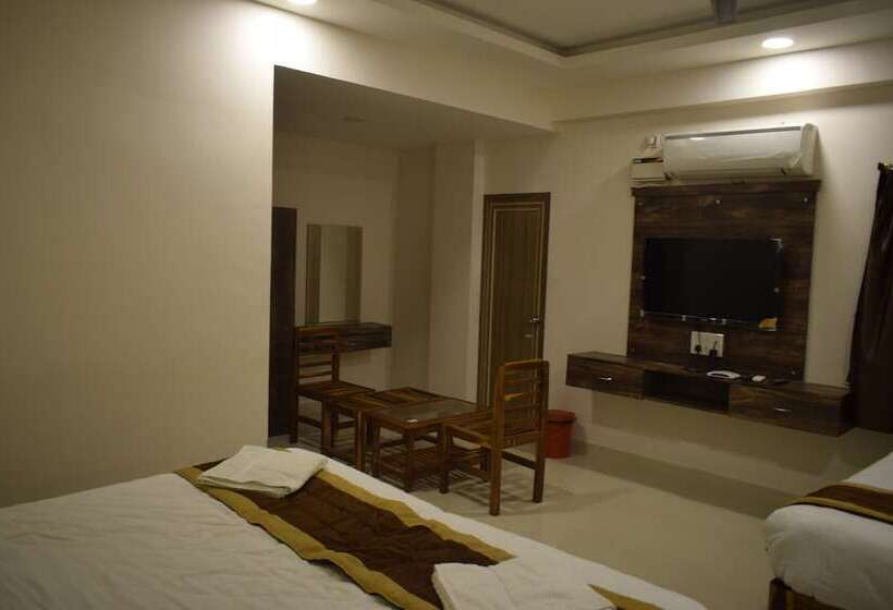 בית מלון כפרי Rani And Rani Residency