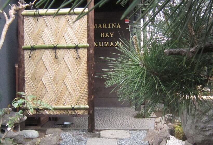 پانسیون Marina Bay Numazu