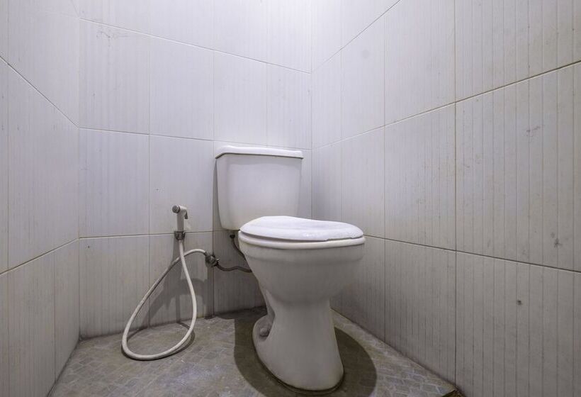 هاستل Spot On 2806 Wisma Syariah