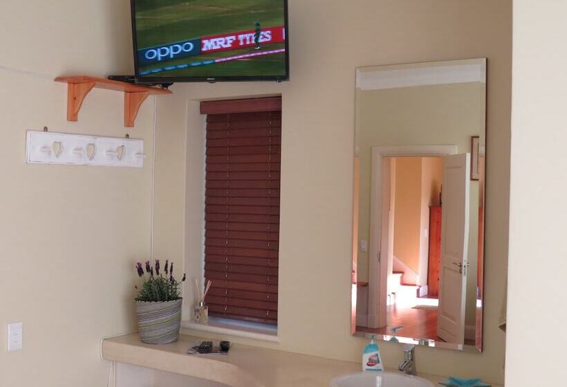 צימר Makarios On The River