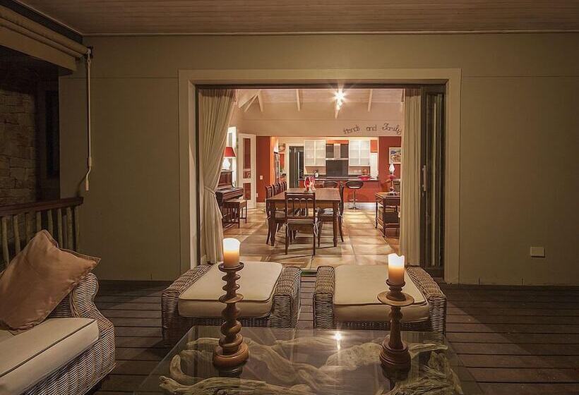 Bed and Breakfast Makarios On The River