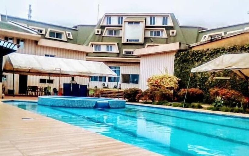 هتل Complexe Hôtelier Akparo