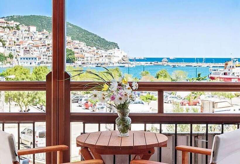 هتل Akti Fine Rooms