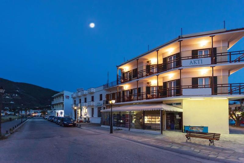 هتل Akti Fine Rooms