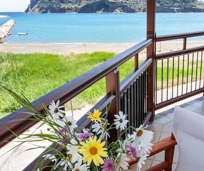 هتل Akti Fine Rooms