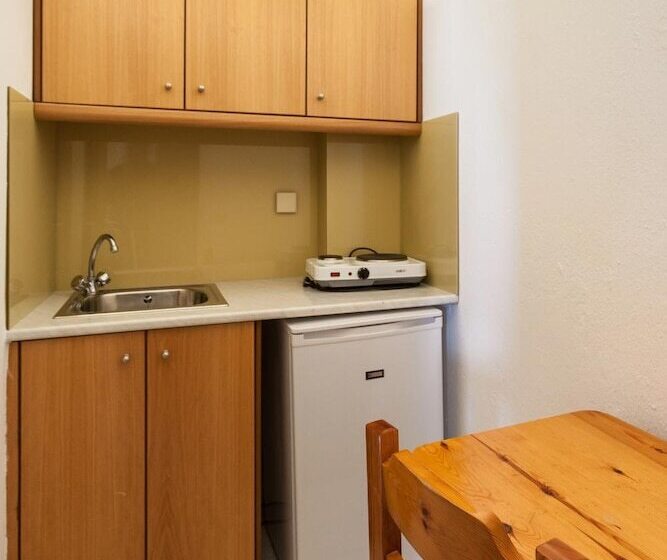 هتل Akti Fine Rooms