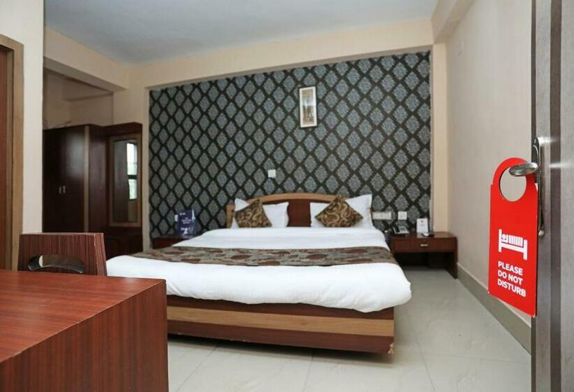 هتل Collection O Greenpark