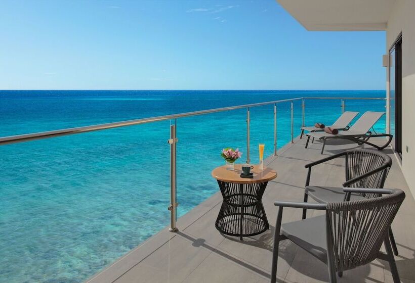 هتل Dreams Cozumel Cape Resort & Spa