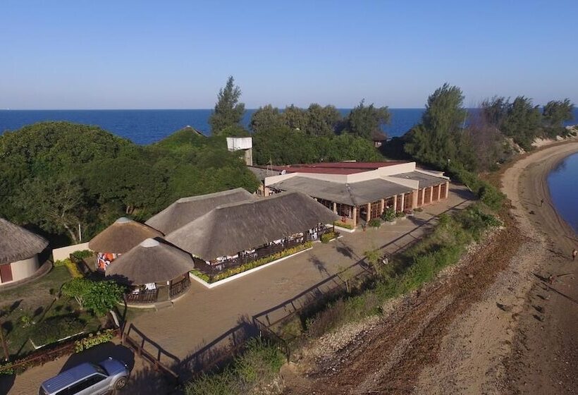 בית מלון כפרי Macaneta Holiday Resort