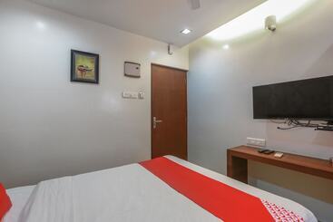 Oyo 454 Hotel Aravindar Residency