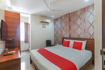 Oyo 454 Hotel Aravindar Residency