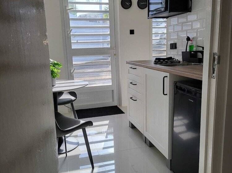 پانسیون B&b Curacao Nv