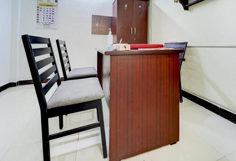 فندق Flagship Airport Inn
