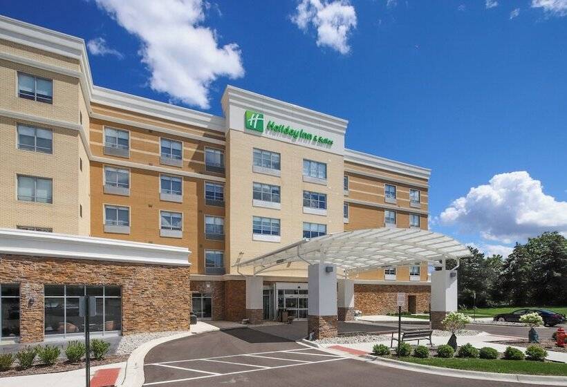 בית מלון כפרי Holiday Inn & Suites Detroit   Troy, An Ihg